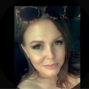 Meet your Posher, Lily